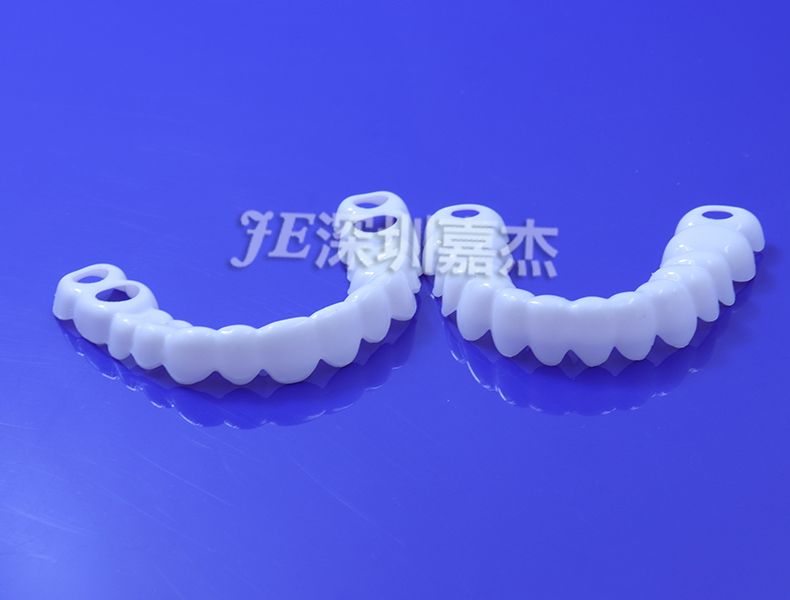 硅膠牙套可以矯正牙齒嗎？
